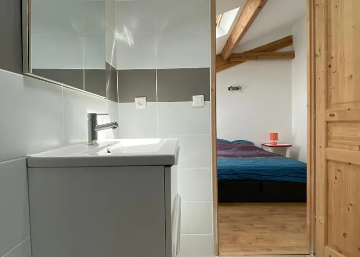 Le Grand Bleu Дом отдыха Bordes-de-Riviere